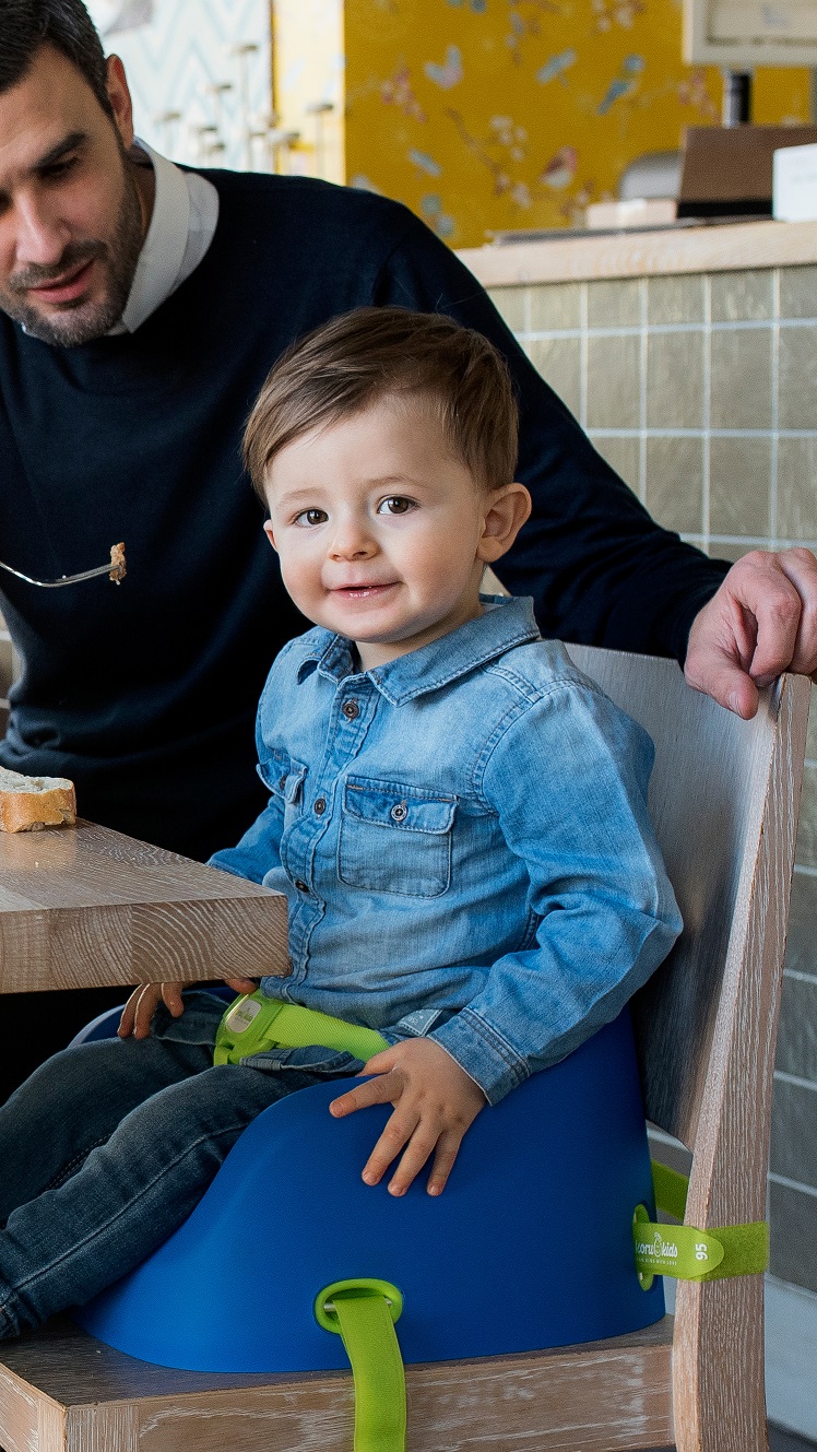 Praktisch und pflegeleicht ist die Sitzerhöhung von Koru Kids (Die Bildrechte liegen bei dem Verfasser der Mitteilung.)