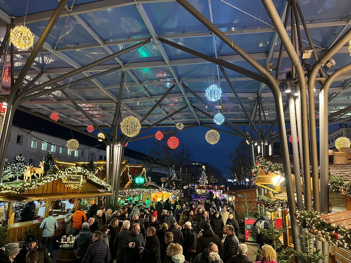 Wolfsburger Weihnachtsmarkt 2023 (© WMG Wolfsburg) Wolfsburger Weihnachtsmarkt 2023 (© WMG Wolfsburg)