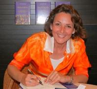 Autorin Katja Hofmann versendet ihr neues Buch mit persönlicher Widmung Autorin Katja Hofmann versendet ihr neues Buch mit persönlicher Widmung