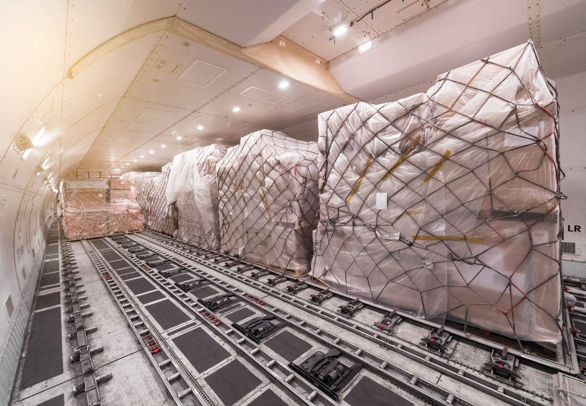 Entdecken Sie die Lufttransport-Besonderheiten von Usbekistan! (© ) Entdecken Sie die Lufttransport-Besonderheiten von Usbekistan! (© )