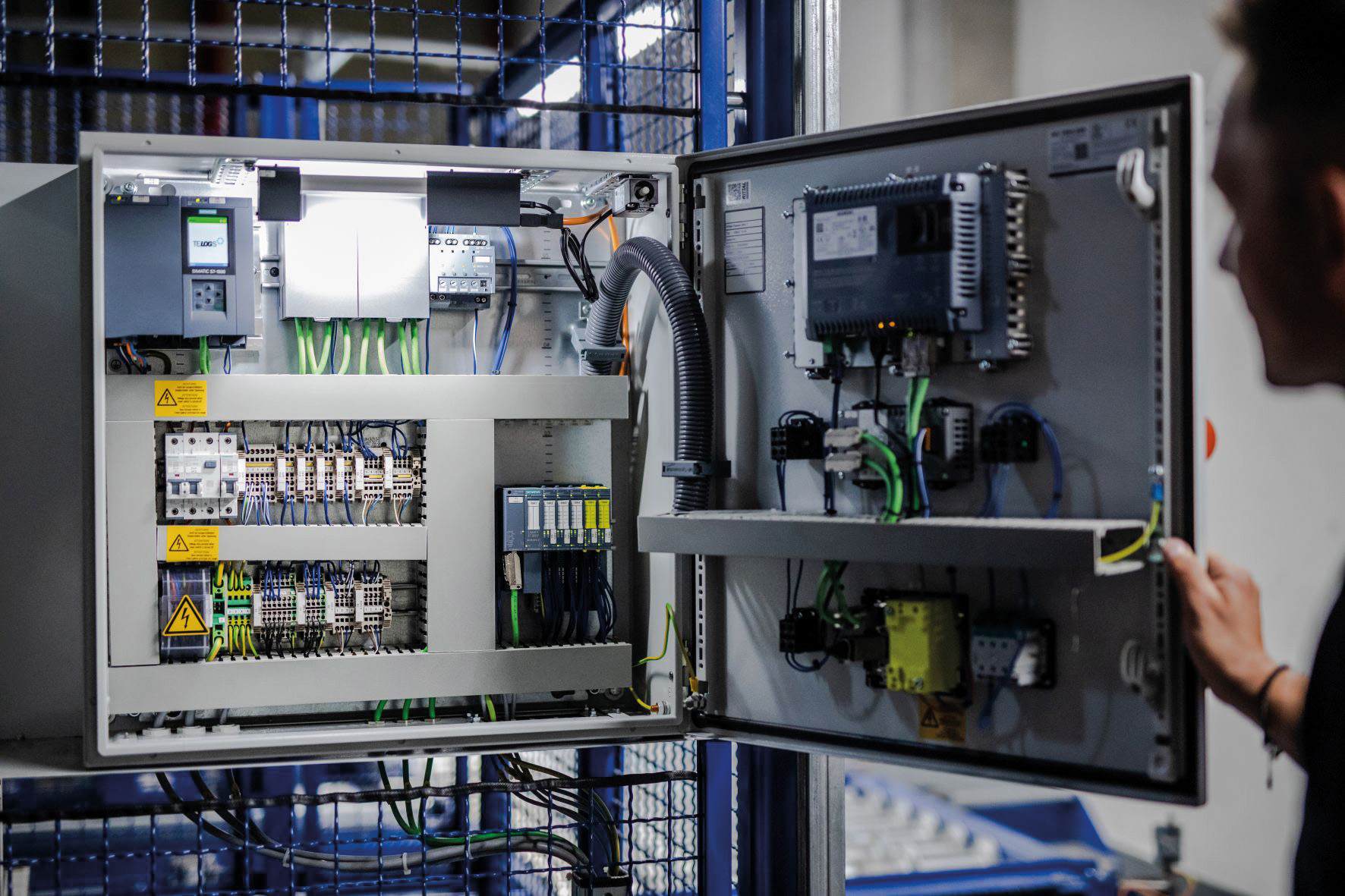 RetroFit-Lösungen tragen dazu bei die Rentabilität vorhandener Lagertechnik-Hardware deutlich zu steigern. RetroFit-Lösungen tragen dazu bei die Rentabilität vorhandener Lagertechnik-Hardware deutlich zu steigern.