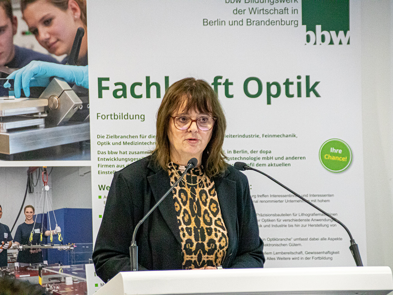 Die bbw Regionalbereichsleiterin für Berlin, Heike Zilm, wünschte den Teilnehmenden der Fortbildungen einen guten Start.