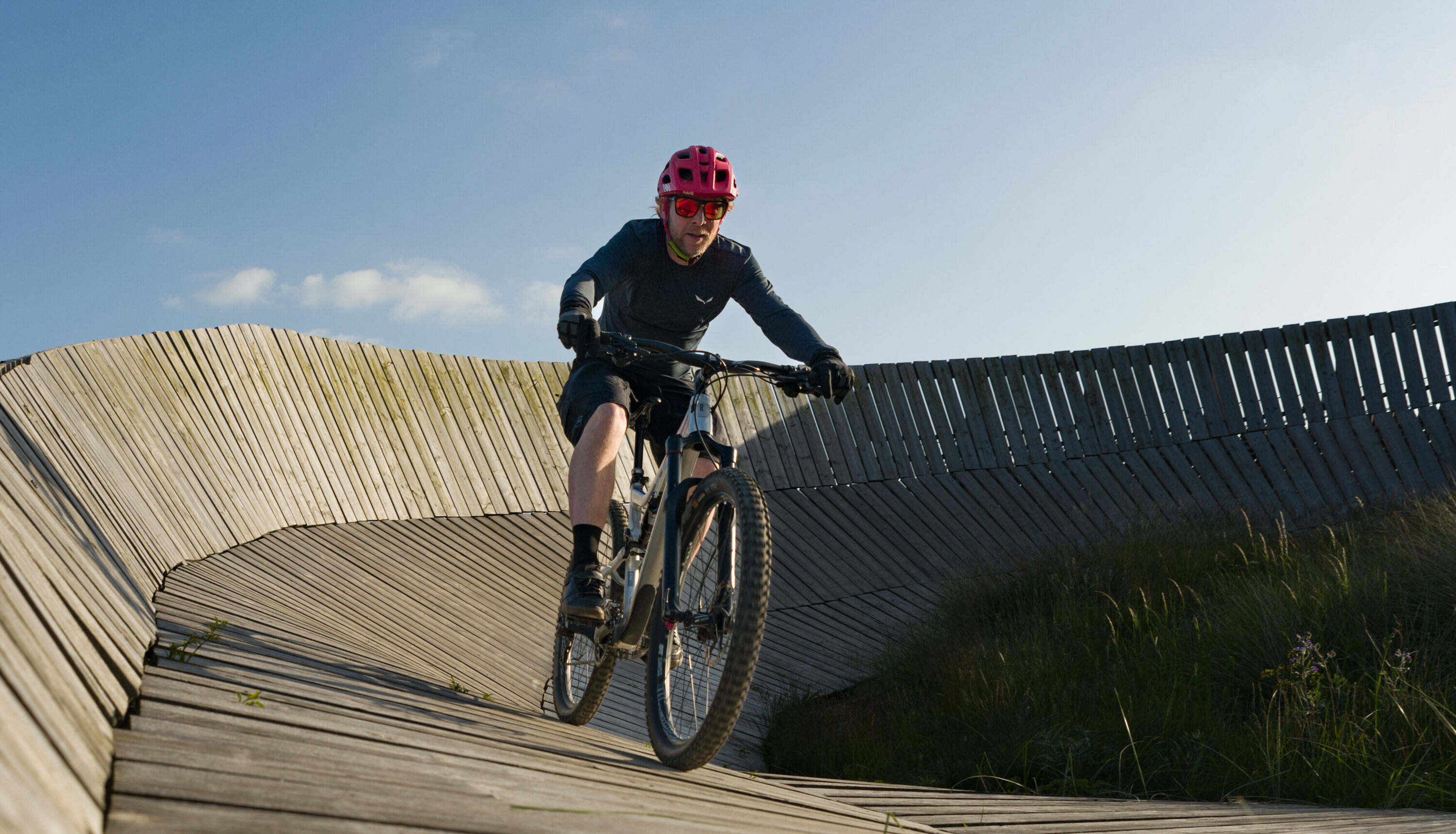 MTB Spaáauf der Laar Wall (Bildquelle: Joyce Goverde _Instagram @andjoycenl) MTB Spaáauf der Laar Wall (Bildquelle: Joyce Goverde _Instagram @andjoycenl)