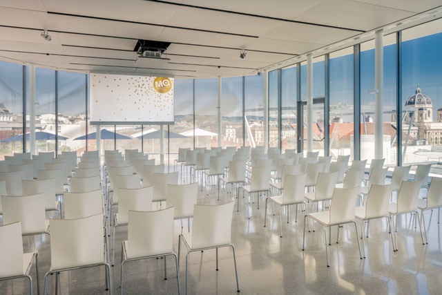 Weitblick im Tagungsraum MQ Libelle (Foto: Eugen Koller)