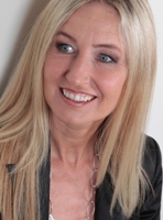 Yvonne van Dyck - Geschäftsführerin id´institute