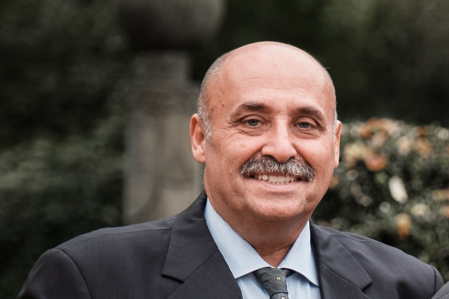 Antonio e Silva ist seit 1984 ein international anerkannter Experte für Gesundheitswirtschaft