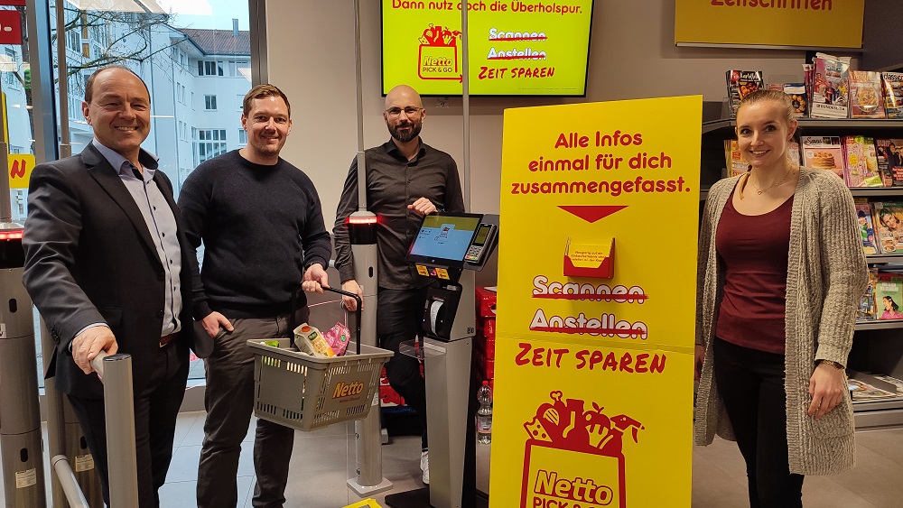 v.li.: Alexander Rupprecht (TechBase), Steve Schumann (Netto), Andreas Auberger (TechBase/Digitale G