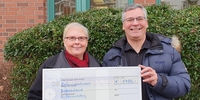 Carmen Lau und Oliver Ruddigkeit für die Schulausstattung (BürgerStiftung Region Ahrensburg)