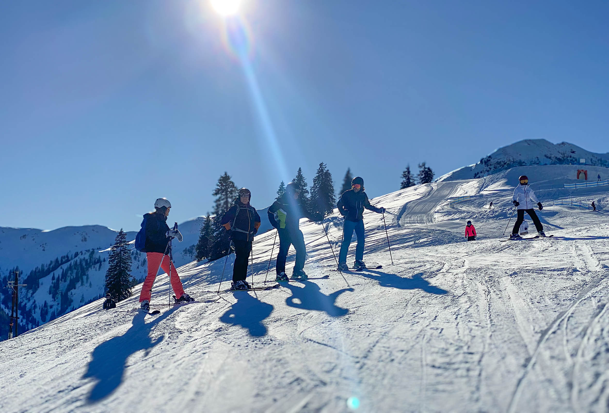 Skifahren macht Spaß, doch ein Unfall ist schnell passiert. Foto: HUK-COBURG (Die Bildrechte liegen bei dem Verfasser der Mitteilung.)