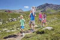 Wanderspass mit der Familie (c) tvb-paznaun-ischgl-see