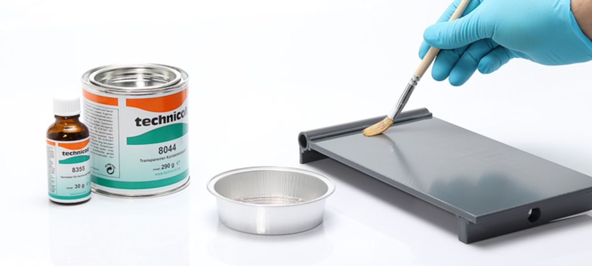 RUDERER - Kompetenter Klebedienstleister: Lohnklebung spart Zeit, Kapazitäten und schont das Budget. (© RUDERER Klebetechnik GmbH) RUDERER - Kompetenter Klebedienstleister: Lohnklebung spart Zeit, Kapazitäten und schont das Budget. (© RUDERER Klebetechnik GmbH)