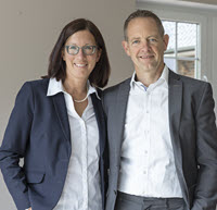 Stefanie und Markus Kühn erhalten das Gütesiegel „Top 50 Finanzberater des Jahres Stefanie und Markus Kühn erhalten das Gütesiegel „Top 50 Finanzberater des Jahres