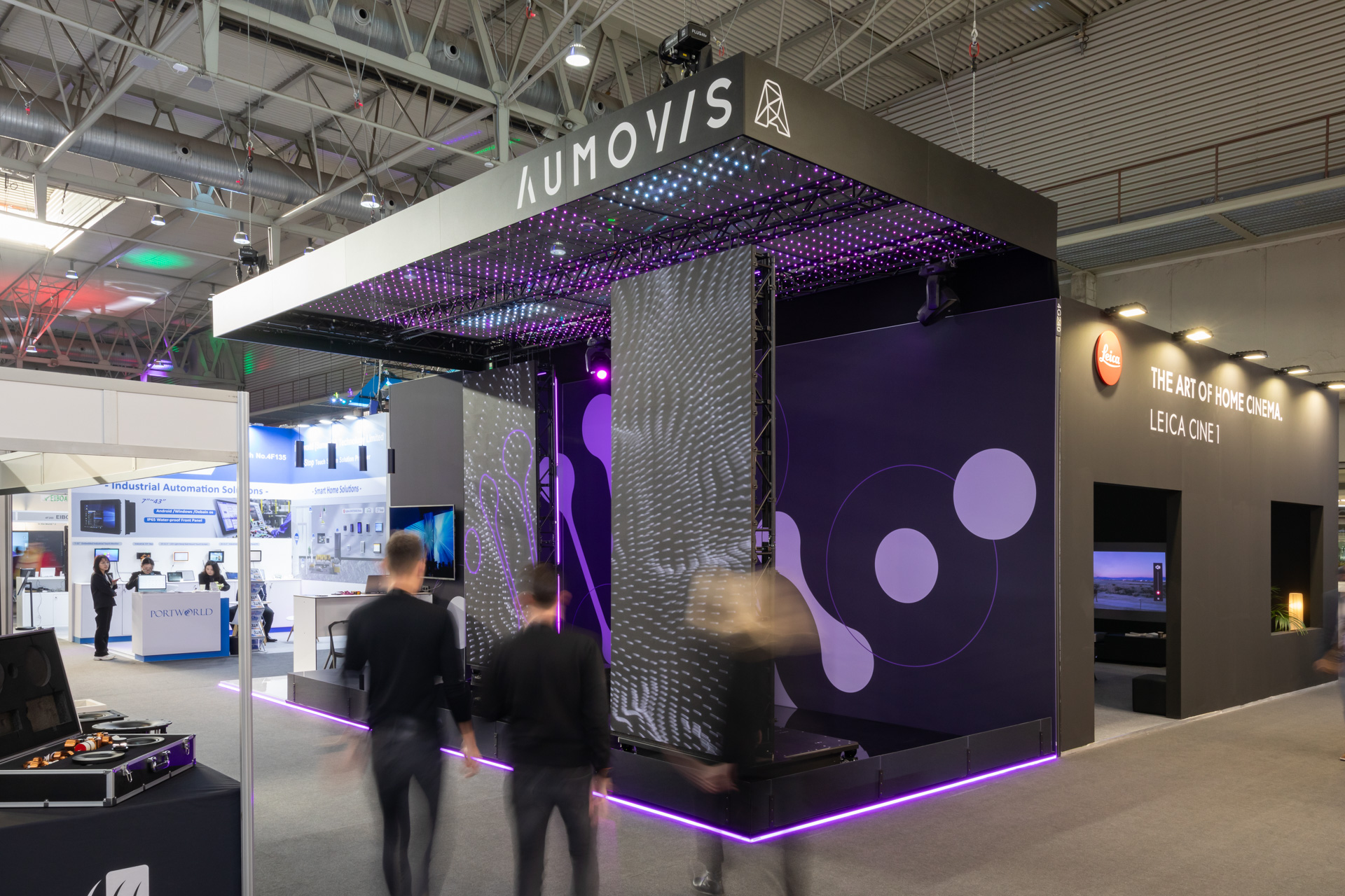 AUMOVIS Stand auf der ISE in Barcelona (Foto: Gregor König) AUMOVIS Stand auf der ISE in Barcelona (Foto: Gregor König)