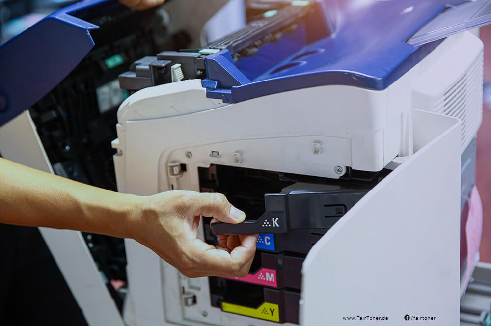 FairToner.de gehört zu Deutschlands Fairsten Unternehmen 2024 (Bildquelle: #520360377©Jintana–stock.adobe.com)