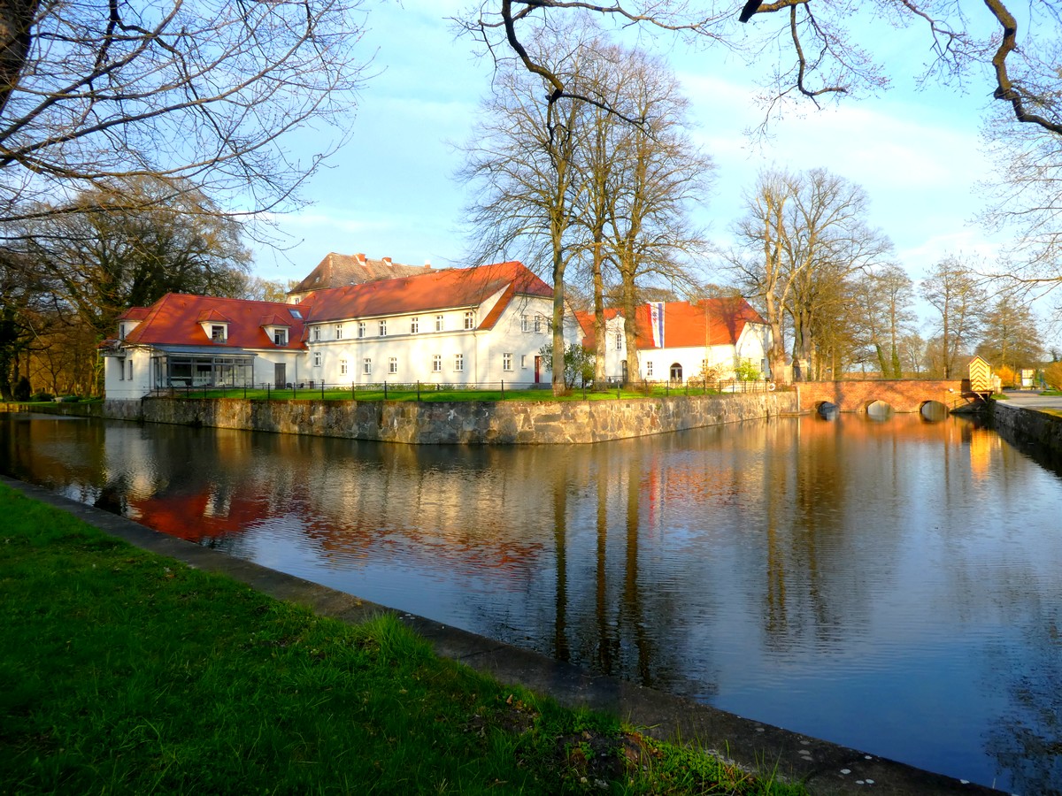 Ostern feiern auf Usedom im Wasserschloss Mellenthin Ostern feiern auf Usedom im Wasserschloss Mellenthin