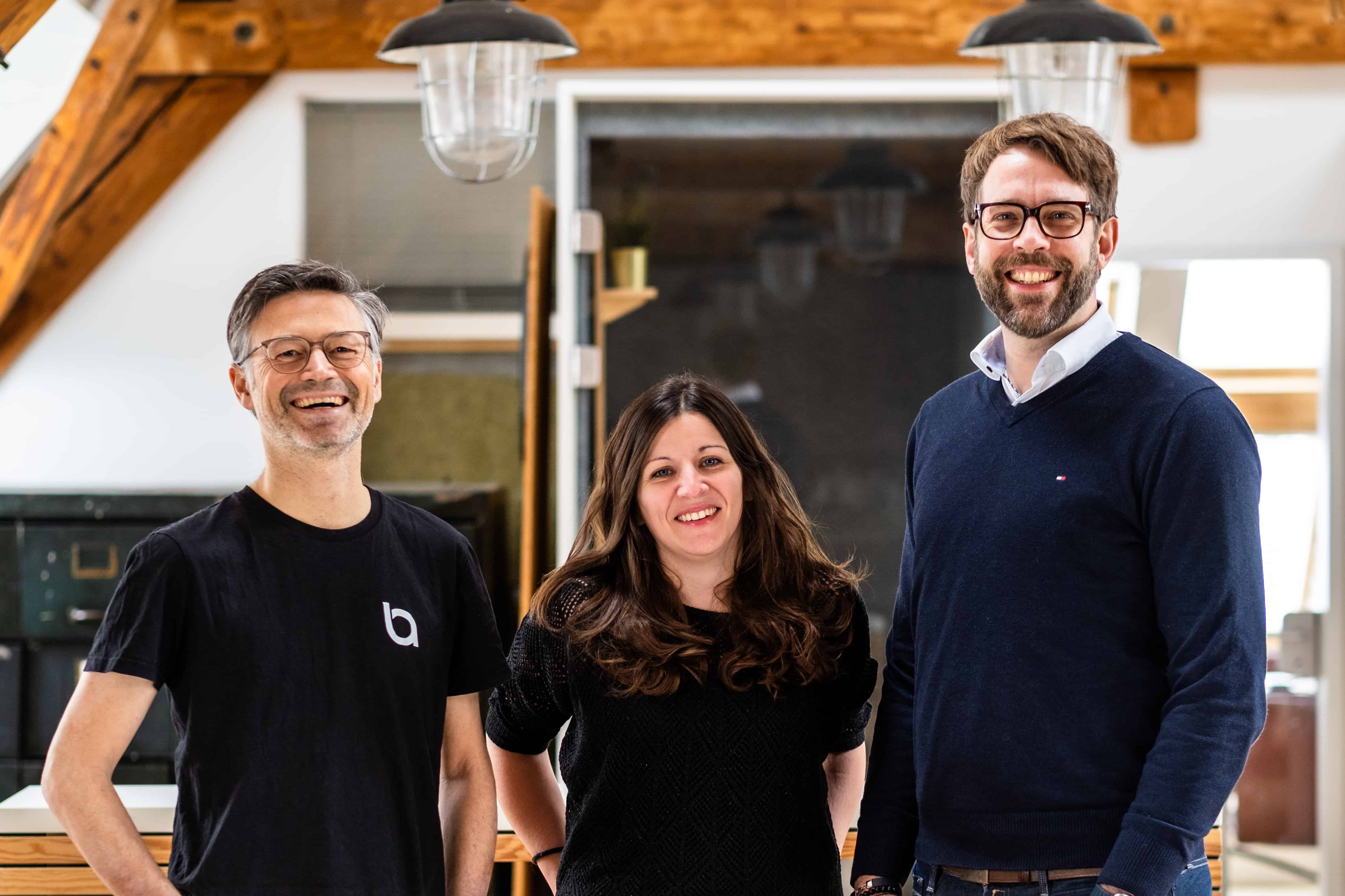 Im Bild v.l.n.r.: Oliver Zenglein, CEO und Gründer; Nicole Rainer, Geschäftsführerin; Max Höpner als Im Bild v.l.n.r.: Oliver Zenglein, CEO und Gründer; Nicole Rainer, Geschäftsführerin; Max Höpner als
