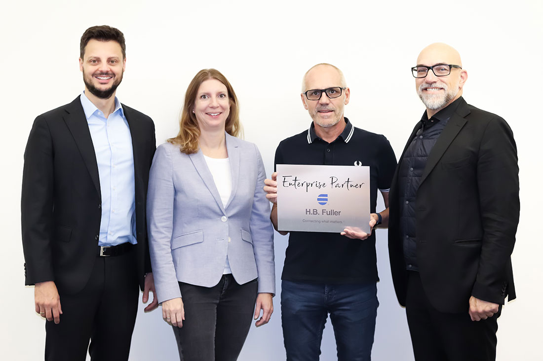 Die RUDERER Klebetechnik GmbH hat sich für die nächste Partnerstufe qualifiziert bei H.B. Fuller. (Die Bildrechte liegen bei dem Verfasser der Mitteilung.) Die RUDERER Klebetechnik GmbH hat sich für die nächste Partnerstufe qualifiziert bei H.B. Fuller. (Die Bildrechte liegen bei dem Verfasser der Mitteilung.)