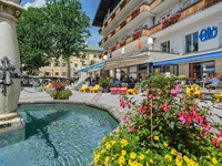 Das Hotel BLÜ mitten in Badhofgastein (Hotel Blü Gastein)