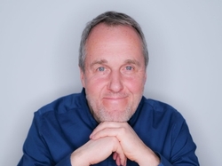 Dr. med. Uwe Meier, Präsident d. Spitzenverbands ZNS, Facharzt f. Neurol. + 1. Vorsitzender d. BDN (Die Bildrechte liegen bei dem Verfasser der Mitteilung.)