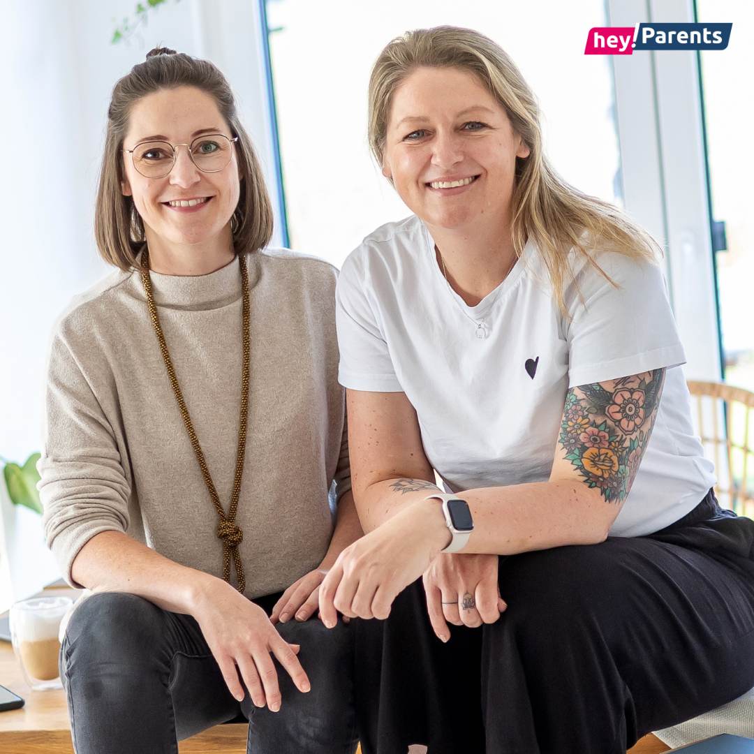 Karolin Gaßmann und Stephanie Höfer, Gründerinnen von heyParents (Die Bildrechte liegen bei dem Verfasser der Mitteilung.) Karolin Gaßmann und Stephanie Höfer, Gründerinnen von heyParents (Die Bildrechte liegen bei dem Verfasser der Mitteilung.)