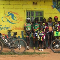 Lucky Bike setzt sich für die Hilfsorganisation der kenianischem Radsport Legende David Kinjah ein.