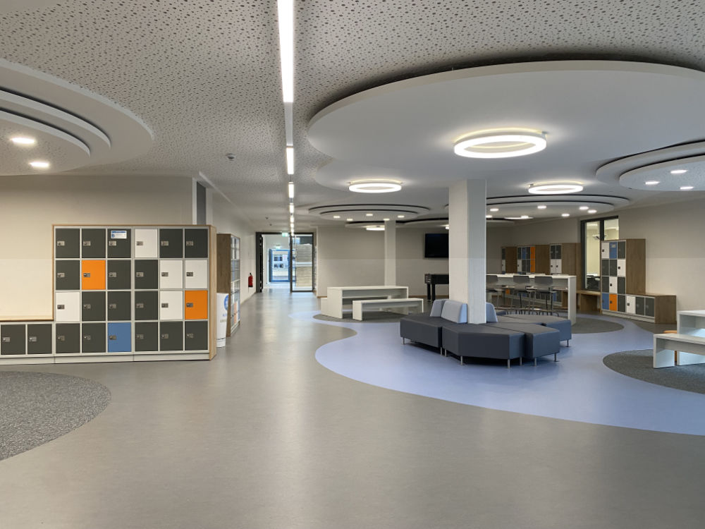 Klima-Campus Lichtenau / Realschule Lichtenau erhält Auszeichnung vom Wirtschaftsministerium (Bildquelle: Fotorechte: Stadt Lichtenau) Klima-Campus Lichtenau / Realschule Lichtenau erhält Auszeichnung vom Wirtschaftsministerium (Bildquelle: Fotorechte: Stadt Lichtenau)