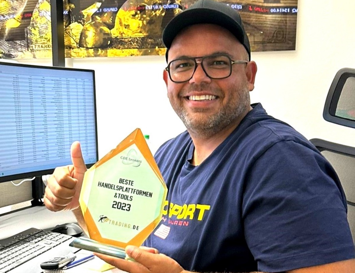 Awardübergabe von Trading.de an GBE Brokers