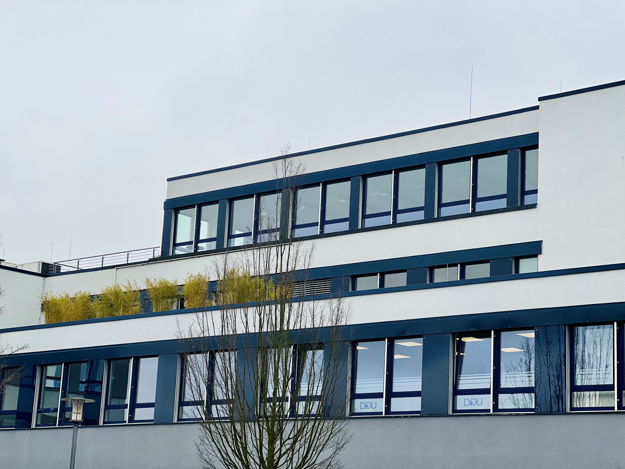 Das SAP-Beratungshaus Cpro INDUSTRY hat in Dortmund (Holzwickede) eine neue Außenstelle eröffnet. Das SAP-Beratungshaus Cpro INDUSTRY hat in Dortmund (Holzwickede) eine neue Außenstelle eröffnet.