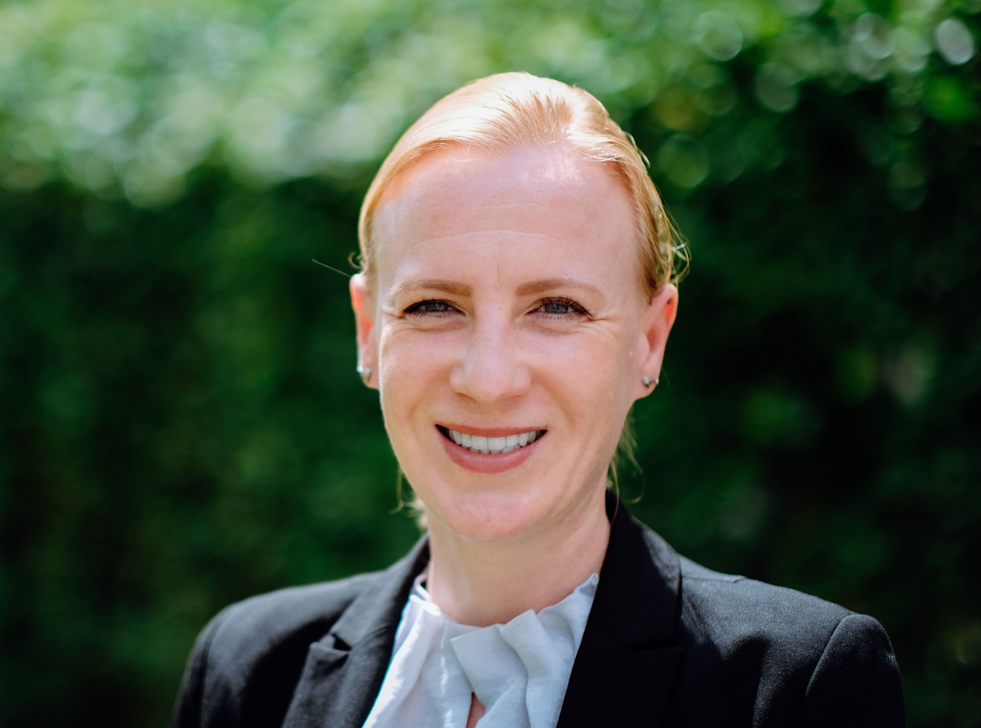 Nutztierärzte der AVA-Tagung in Herrieden diskutieren mit der Bundestierschutzbeauftragten Dr. Kari