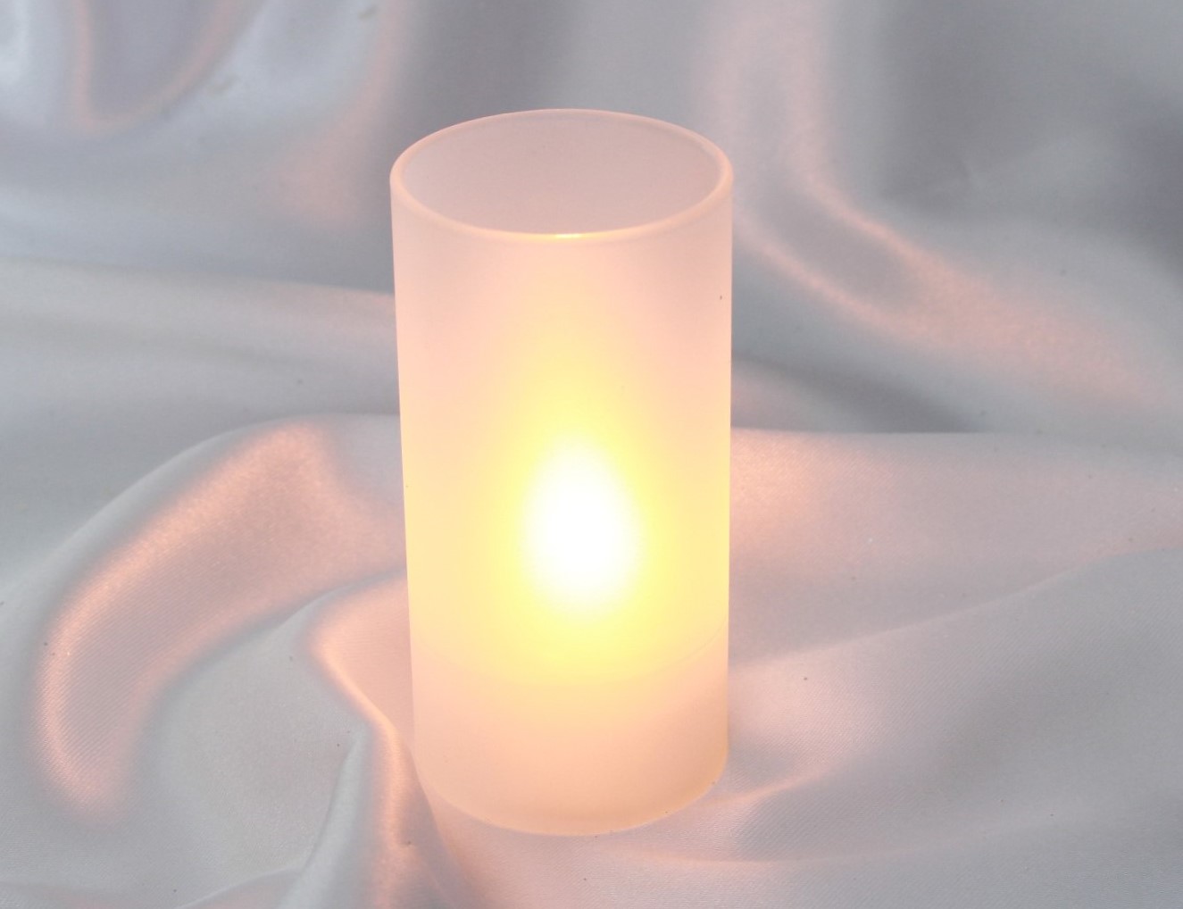 Windlicht, Glaszylinder für Teelichter, Weihnachtsdeko. Jola Simer, 11.4.2024, Dorsten Windlicht, Glaszylinder für Teelichter, Weihnachtsdeko. Jola Simer, 11.4.2024, Dorsten