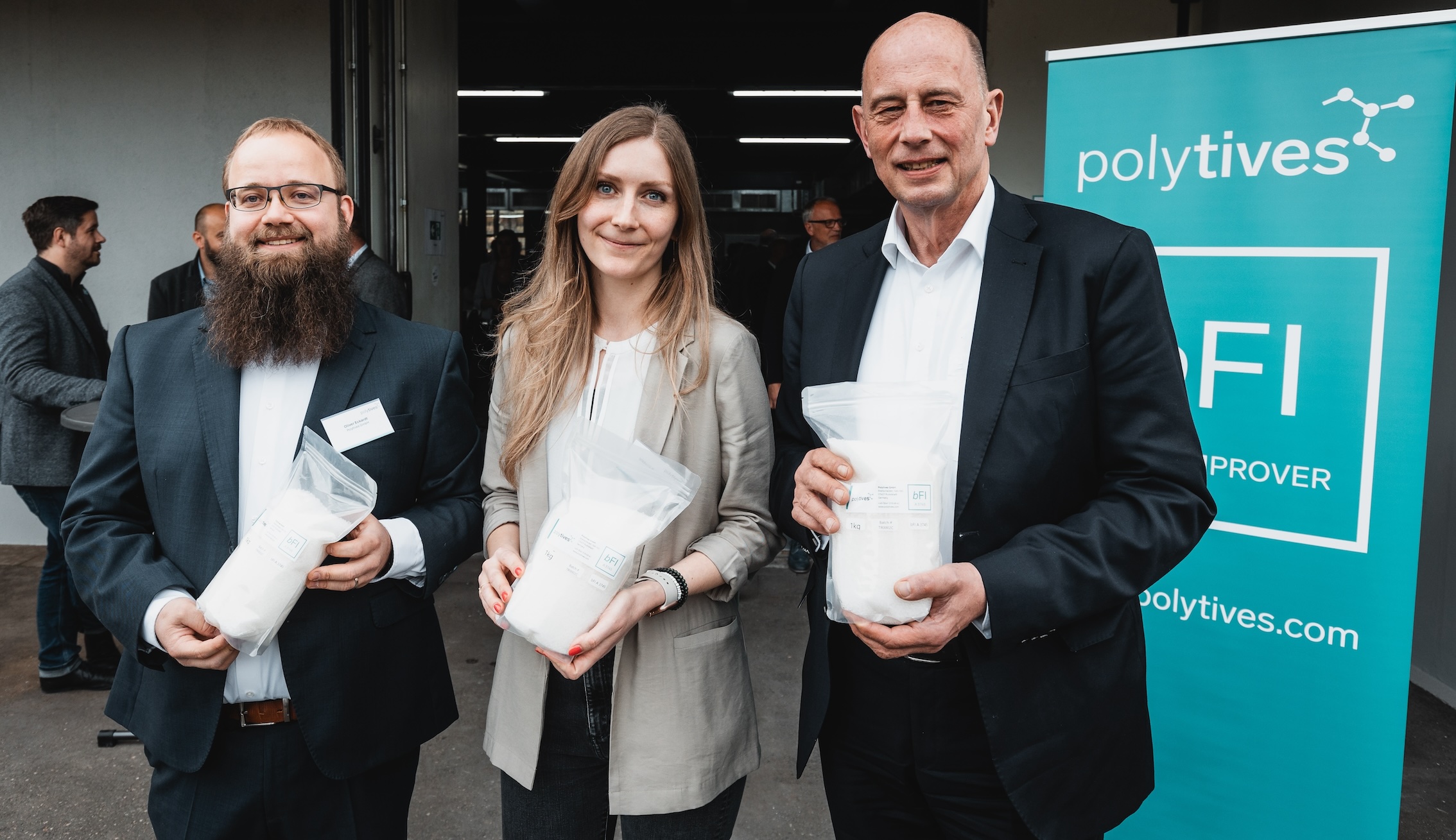 Oliver Eckardt, Viktoria Rothleitner und Thüringens Wirtschaftsminister Wolfgang Tiefensee (vlnr) (Bildquelle: Foto: Steffen Walther) Oliver Eckardt, Viktoria Rothleitner und Thüringens Wirtschaftsminister Wolfgang Tiefensee (vlnr) (Bildquelle: Foto: Steffen Walther)