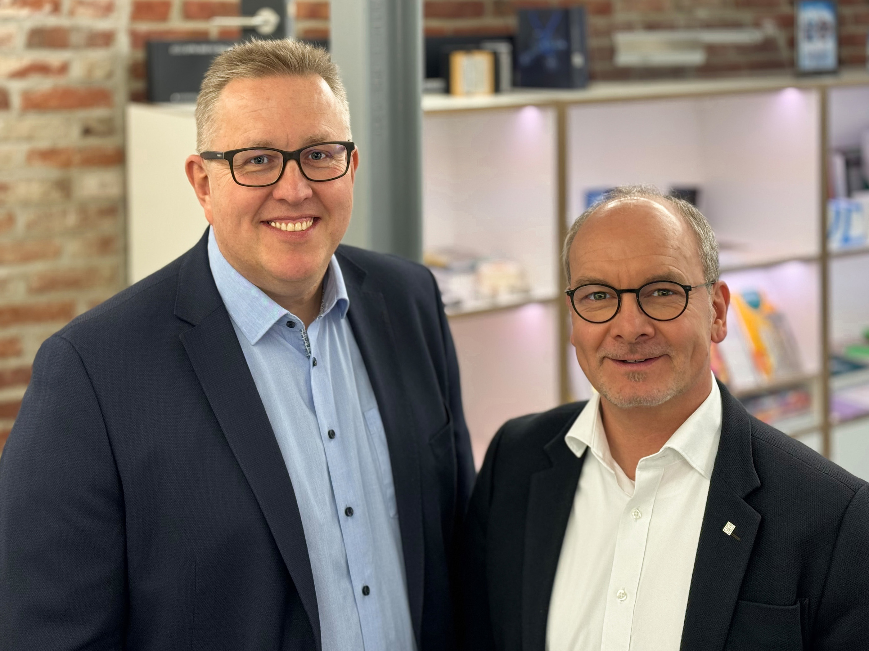Stephan Schreier-Perl (l.)& Thomas Filthuth sollen ECO Schultes Vertriebsstrategien neu ausrichten. (Bildquelle: @Eco Schulte) Stephan Schreier-Perl (l.)& Thomas Filthuth sollen ECO Schultes Vertriebsstrategien neu ausrichten. (Bildquelle: @Eco Schulte)