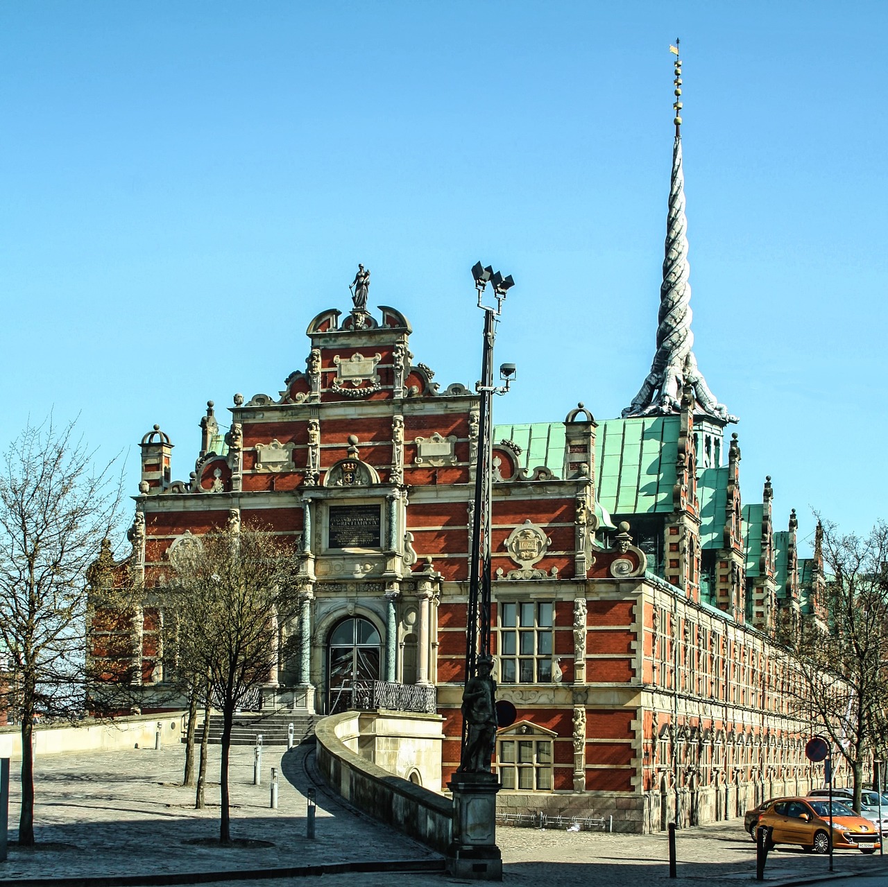 Börse Kopenhagen vor Brand (Die Bildrechte liegen bei dem Verfasser der Mitteilung.) Börse Kopenhagen vor Brand (Die Bildrechte liegen bei dem Verfasser der Mitteilung.)