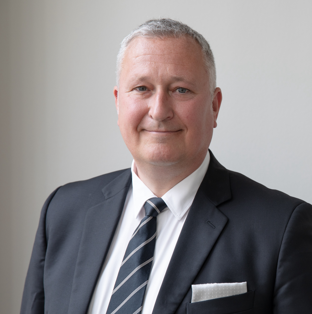 Public Relations Management: Daniel Görs ist ein erfahrener Public Relations Manager (PR-Manager) (Die Bildrechte liegen bei dem Verfasser der Mitteilung.) Public Relations Management: Daniel Görs ist ein erfahrener Public Relations Manager (PR-Manager) (Die Bildrechte liegen bei dem Verfasser der Mitteilung.)