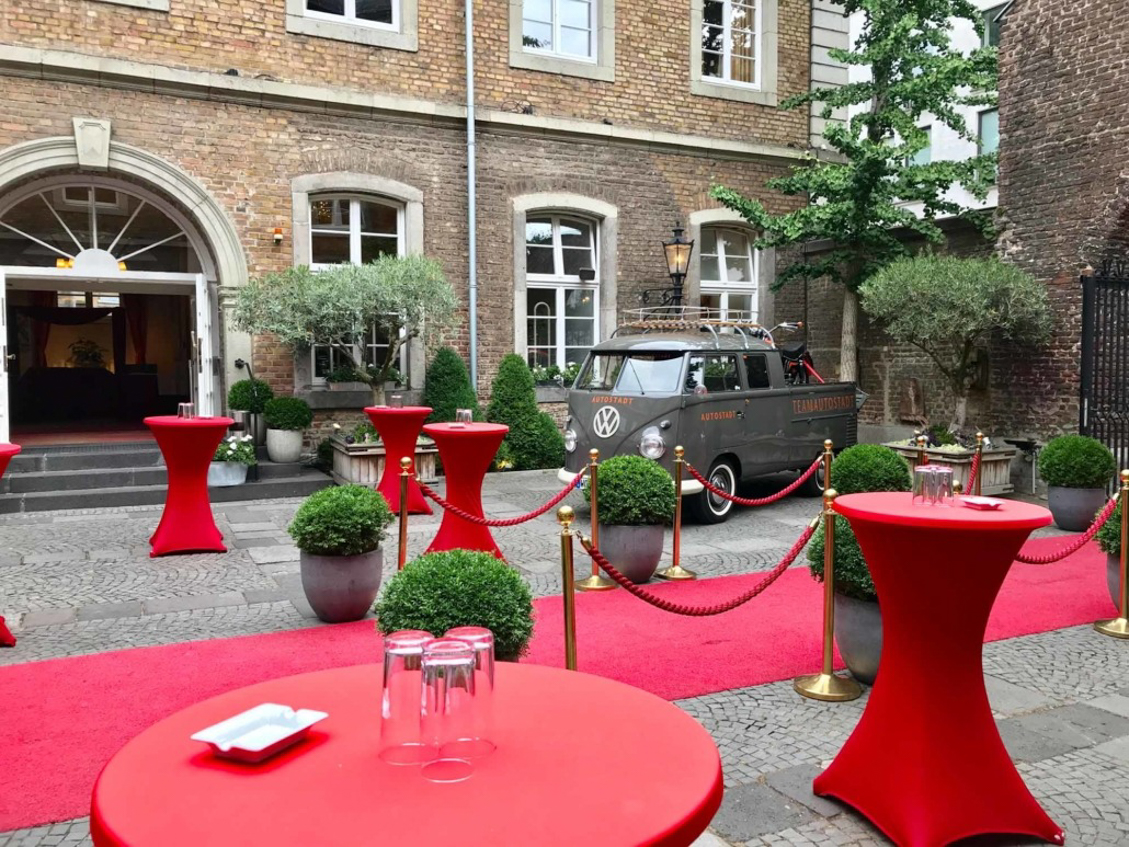Eine Partnerschaft für unvergessliche Teambuilding-Events in Köln (Bildquelle: @Wolkenburg) Eine Partnerschaft für unvergessliche Teambuilding-Events in Köln (Bildquelle: @Wolkenburg)