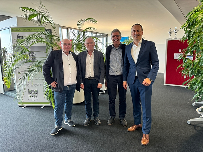 Thomas Schubert, Anton Vogl, Michael Kölbl und Marek Borgstedt (v.l.n.r.) (Bildquelle: T&O Display Solutions)