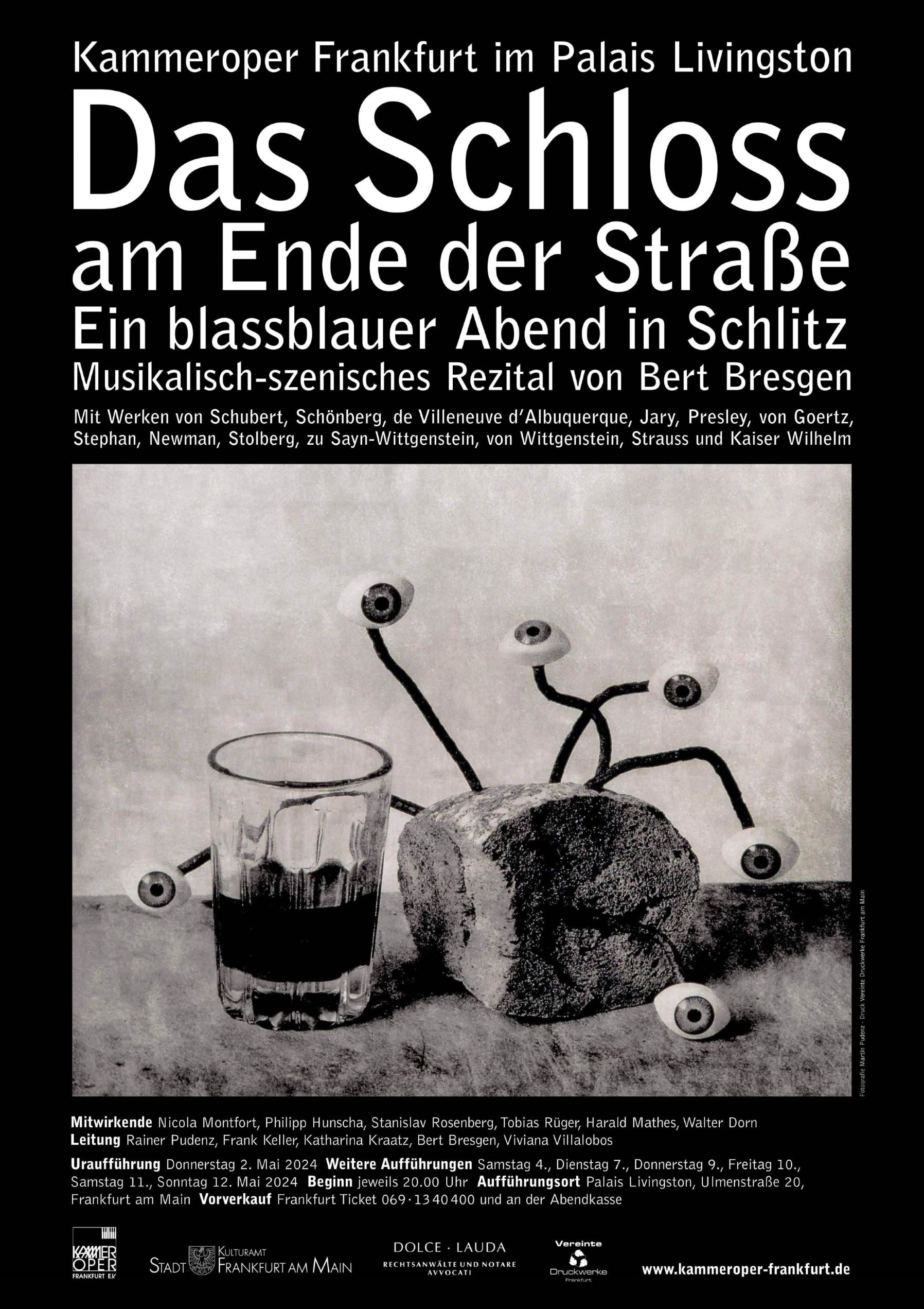 Das Schloss am Ende der Strasse© Martin Pudenz