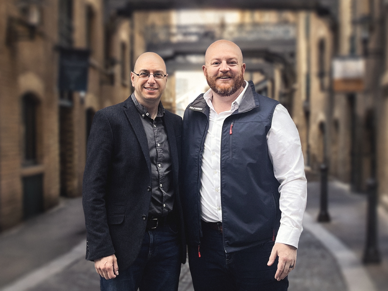 Bugcrowd-CEO Dave Gerry und Marios Kyriacou, CEO von Informer, haben die Akquisition vereinbart.
