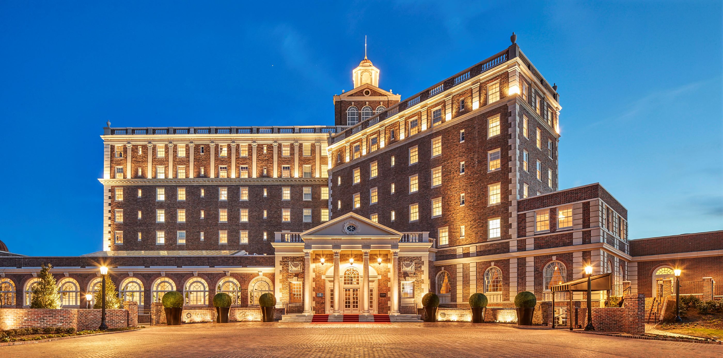 Das ehrwürdige Cavalier Hotel in Virginia Beach offeriert edle Spa-Erlebnisse mit Bourbon Whiskey. (Bildquelle: Robert Benson)