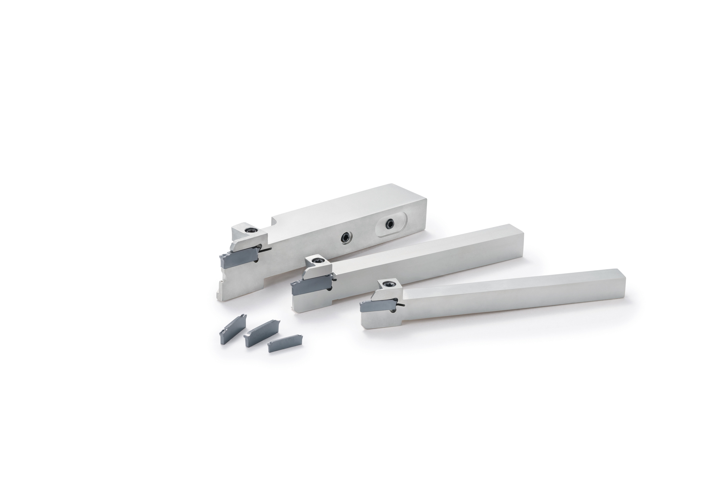 Kyocera stellt die neue Abstechlösung"KGZ" sowie eine spezielle PVD-Beschichtung vor. (Die Bildrechte liegen bei dem Verfasser der Mitteilung.) Kyocera stellt die neue Abstechlösung"KGZ" sowie eine spezielle PVD-Beschichtung vor. (Die Bildrechte liegen bei dem Verfasser der Mitteilung.)