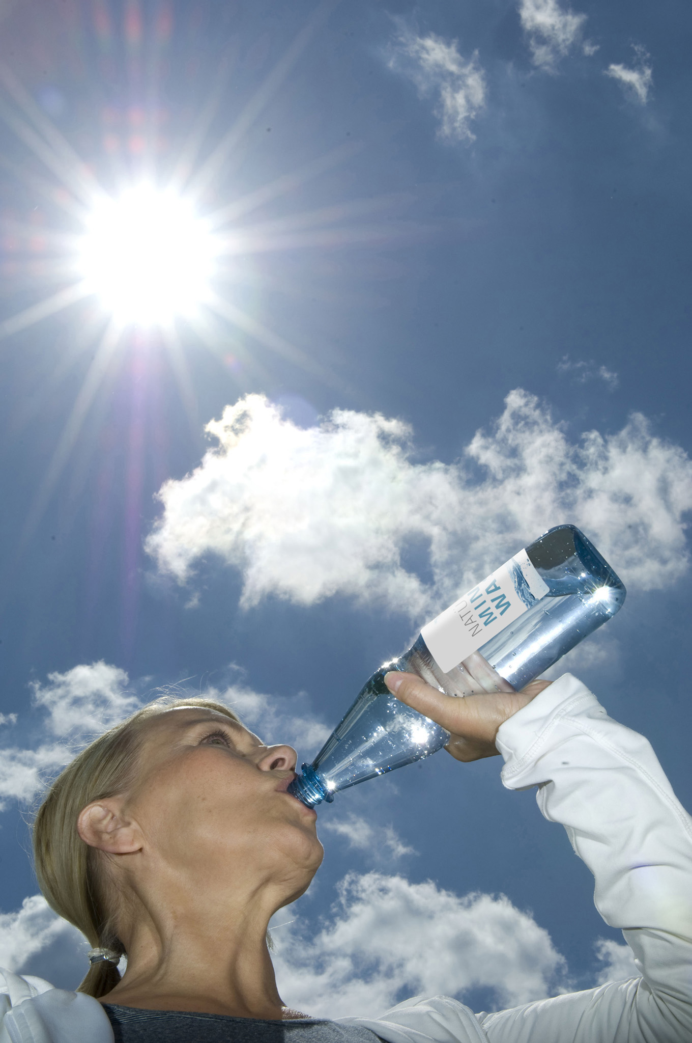 Richtig Trinken bei Hitze (Die Bildrechte liegen bei dem Verfasser der Mitteilung.) Richtig Trinken bei Hitze (Die Bildrechte liegen bei dem Verfasser der Mitteilung.)