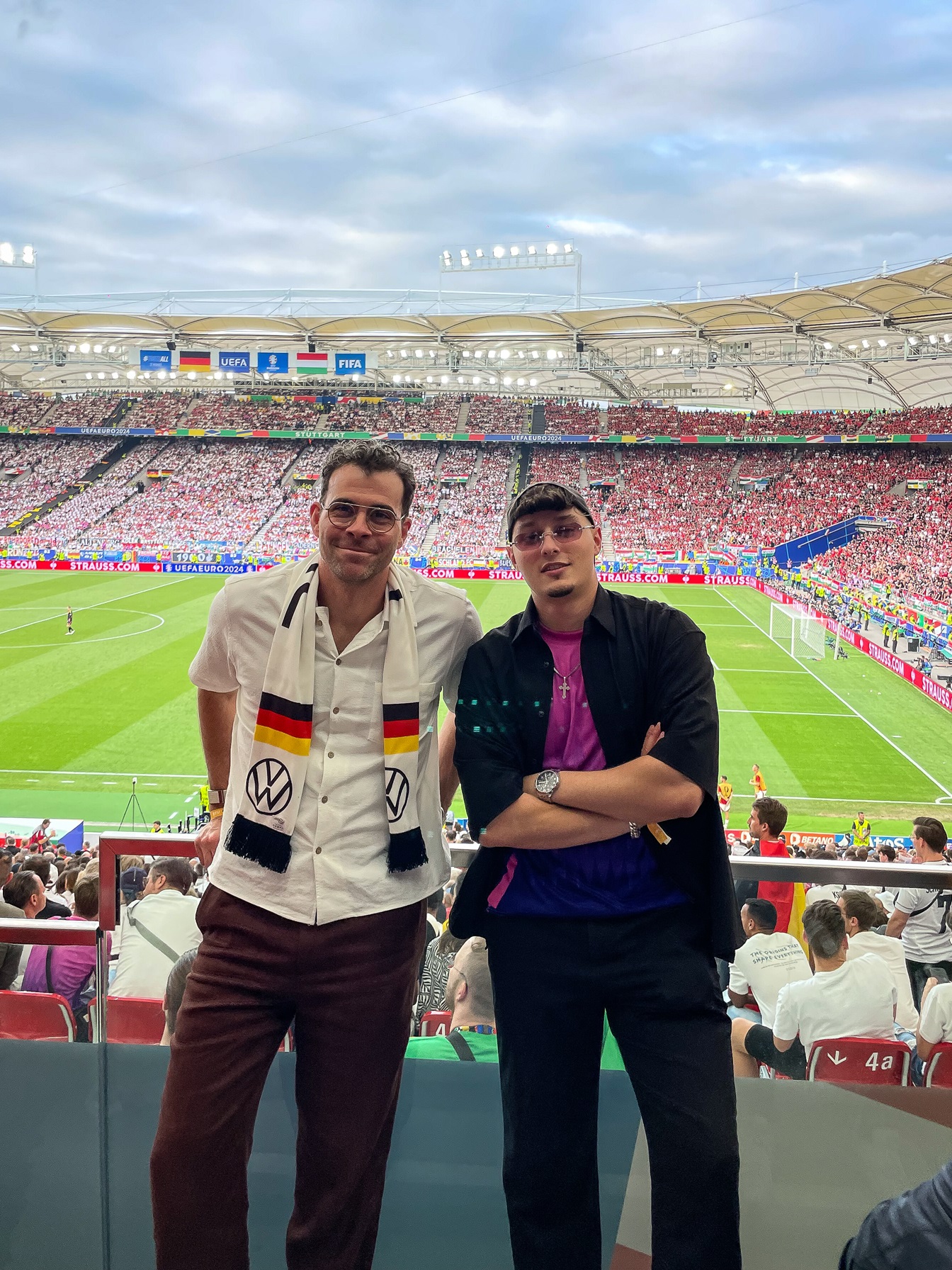 Nikolai mit Adam Mosseri, Head of Instagram, beim Eröffnungsspiel der Fußball-EM in München. Nikolai mit Adam Mosseri, Head of Instagram, beim Eröffnungsspiel der Fußball-EM in München.