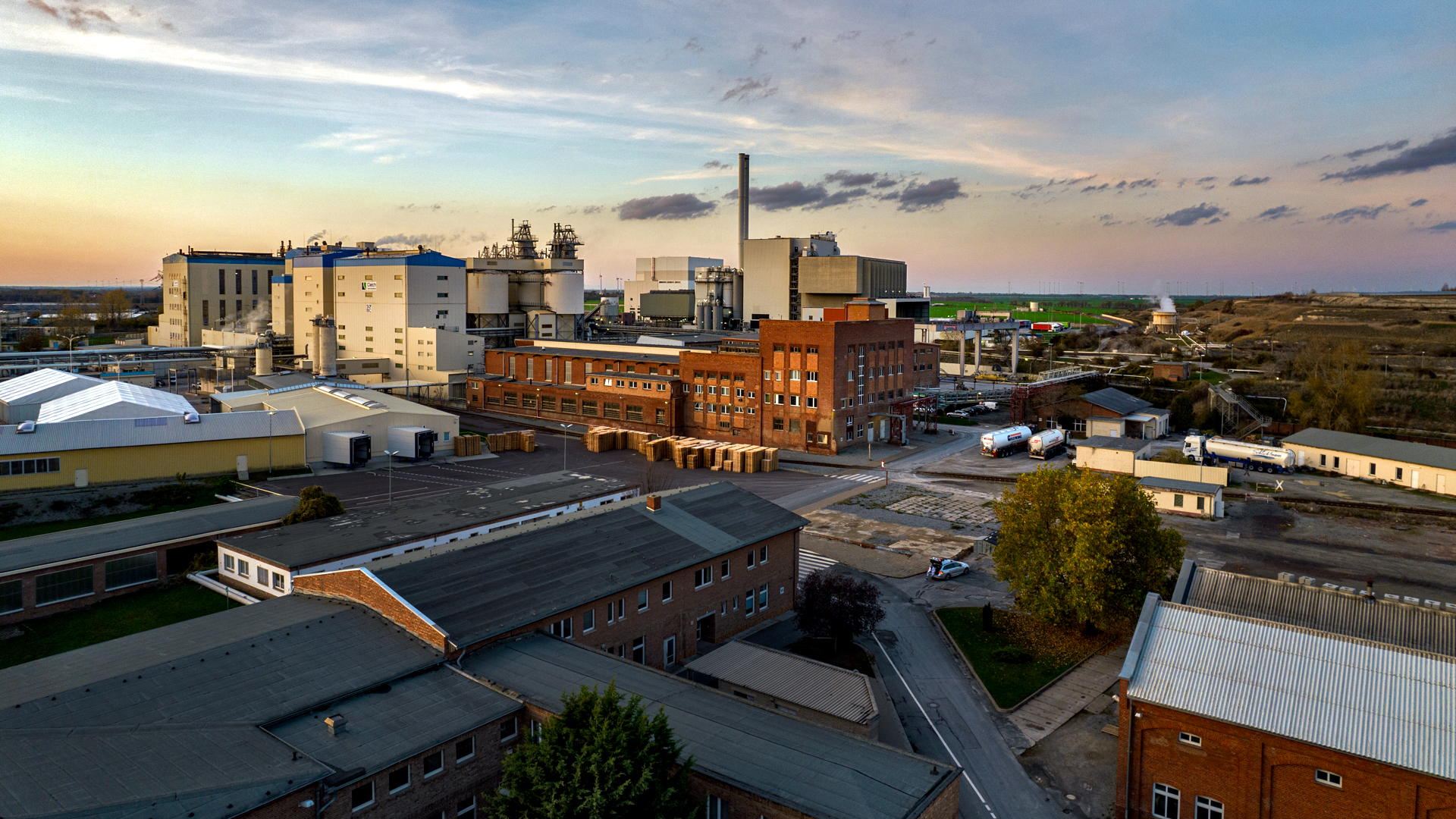 Das Werk Qemetica Soda Deutschland nutzt Energie aus einer gasbefeuerten Kraft-Wärme-Kopplungsanlage Das Werk Qemetica Soda Deutschland nutzt Energie aus einer gasbefeuerten Kraft-Wärme-Kopplungsanlage