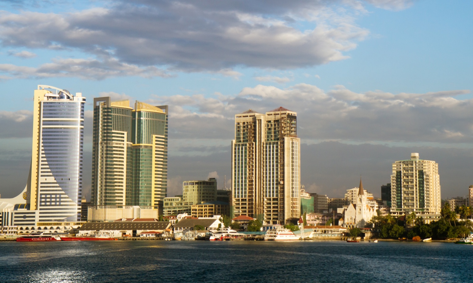 Die Skyline von Dar es Salaam, Quelle Depositphotos Die Skyline von Dar es Salaam, Quelle Depositphotos