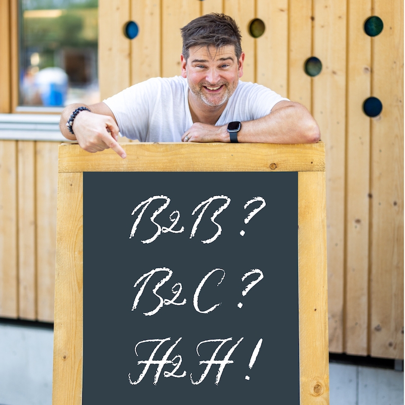Lorenz Wenger:"Menschen kaufen von Menschen" (Bildquelle: Photo Credit: Ronny Barthel)