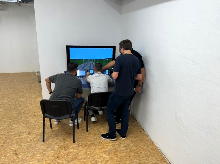Der Fahrsimulator bei der Eröffnung des neuen LokSpace-Ausbildungsstandortes in Ulm (Die Bildrechte liegen bei dem Verfasser der Mitteilung.)