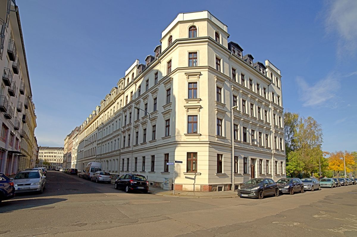 Ein typischer Altbau in einem Leipziger Stadtteil (© Sven Schwarzat)