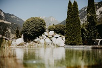 Wunderschöner Bergblick vom Naturpool