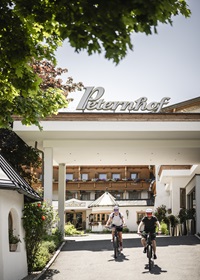 Perfekter Ausgangspunkt für eine Bike Tour (c) Hannes Niederkofler (Hotel Peternhof)
