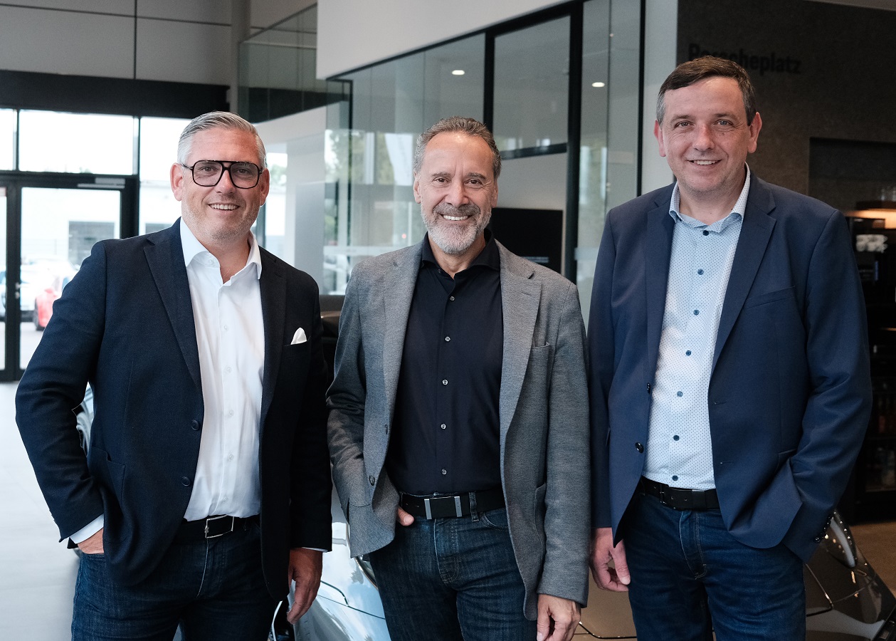 Sportwagen Zentrum Niederrhein GmbH - neue Geschäftsführung: Stefan Minor, Marcel van der Velden, Roger Schulz